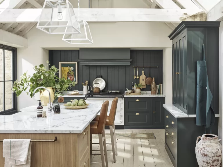 Henley kitchen painted in Constable Green