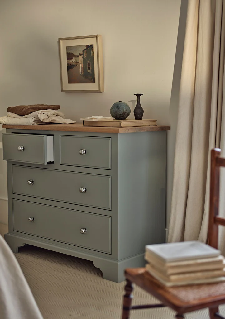 Chichester Chest of Drawers