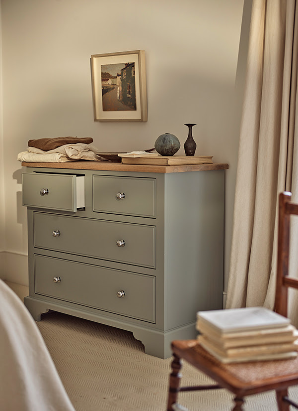 Chichester Chest of Drawers