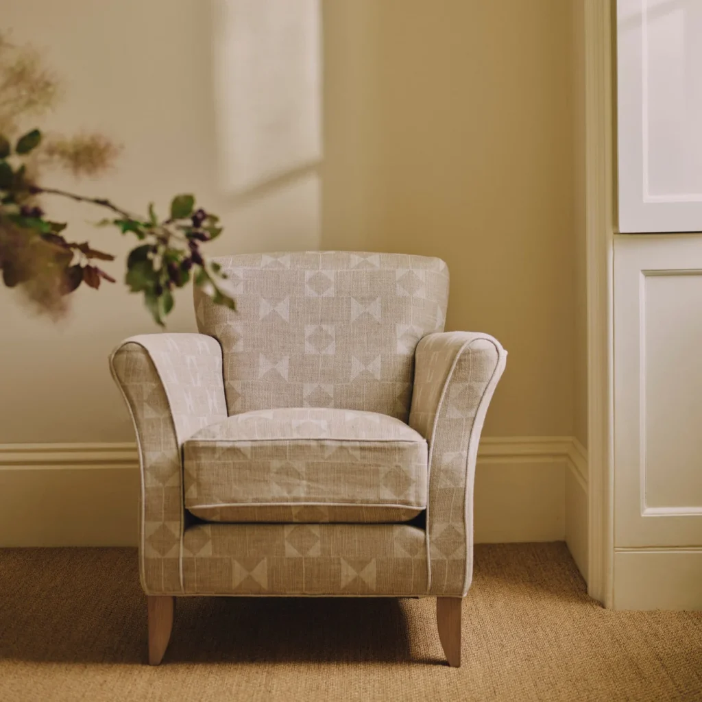 Matilda Armchair, Natural Flag